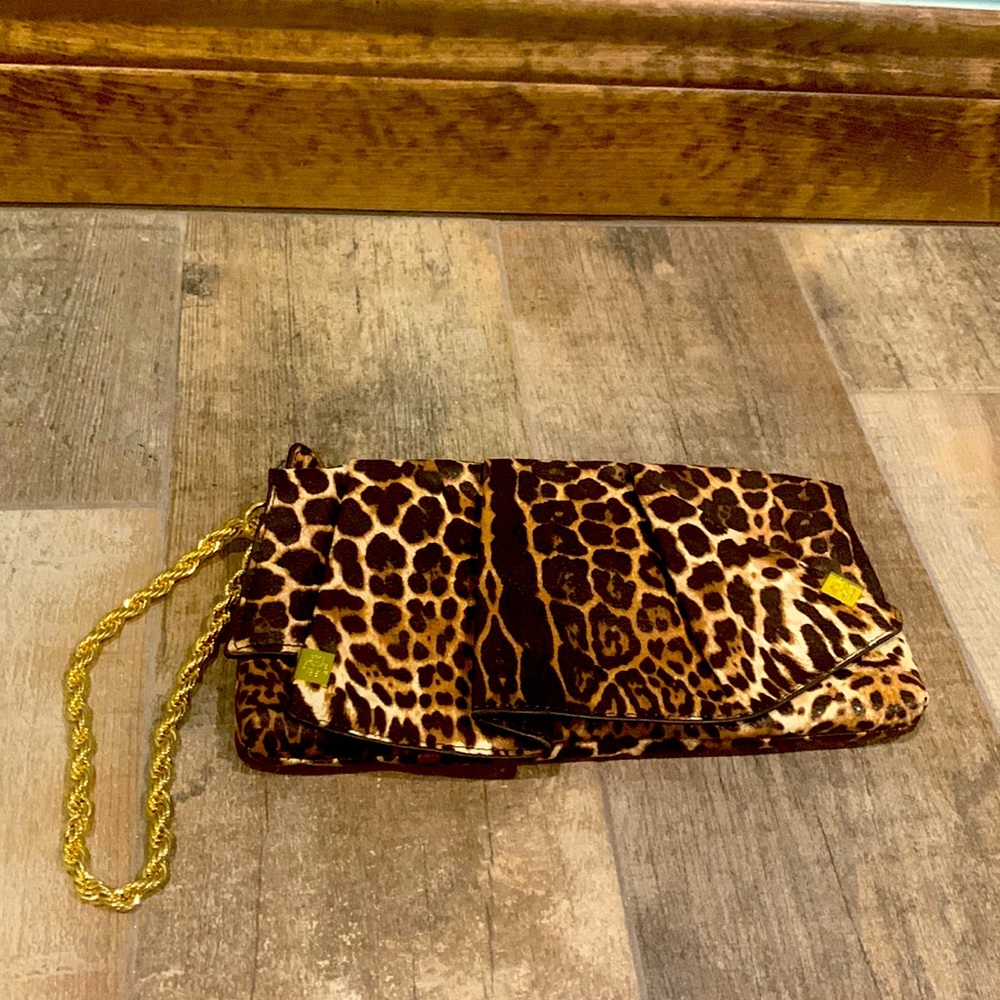 Leopard clutch bag